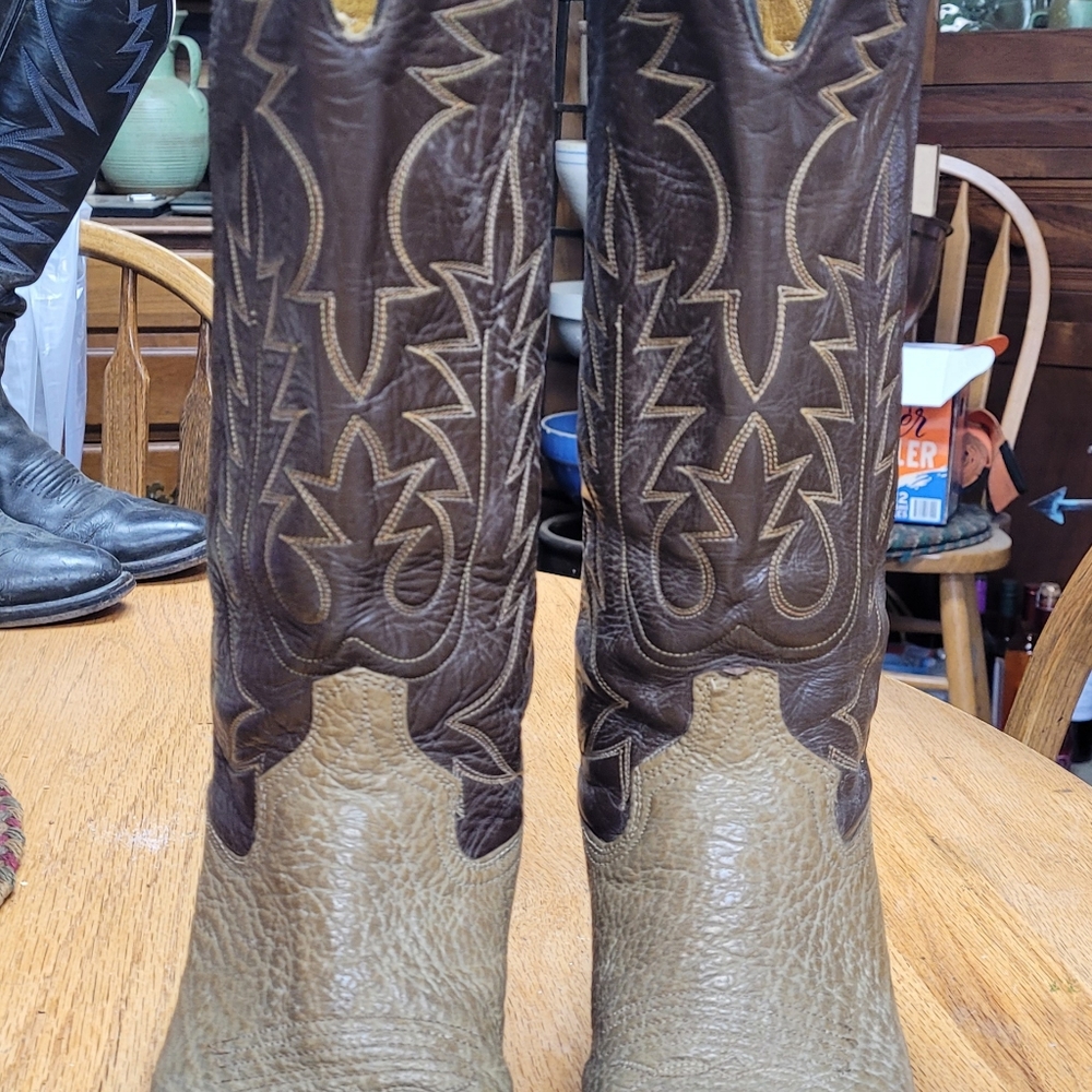 Men's cowboy boots